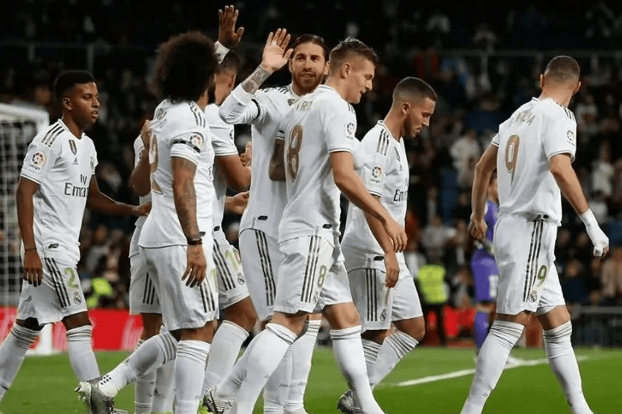 亚特兰大关键时刻篮板制胜，志在欧超杯名次提升，震撼外界，更衣室氛围转暖的简单介绍