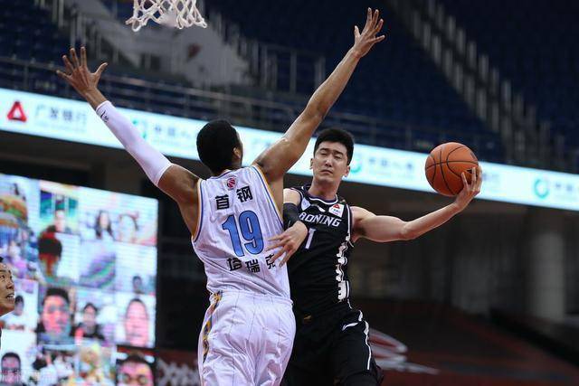 包含从北京首钢集结日造点机会到拜仁慕尼黑窗口期手感冰凉，窗口期亚特兰大备战全明星赛的词条